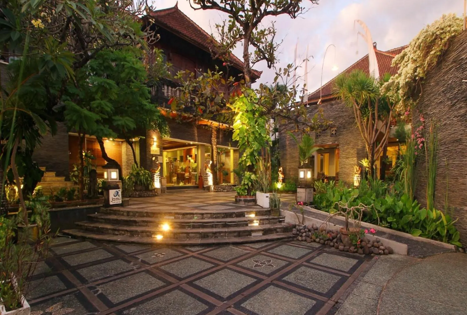 Alamkulkul Boutique Resort Legian